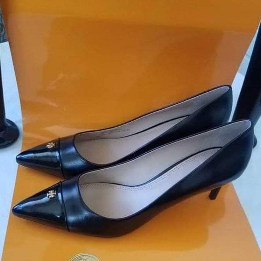 Tory burch pumps